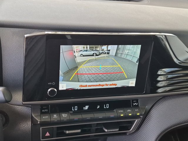 Used 2025 Toyota Camry SE FWD image 23