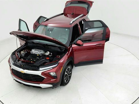 Used 2025 Chevrolet TrailBlazer LT image 21