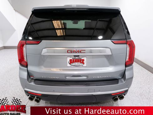 Used 2024 GMC Yukon Denali w/ Denali Reserve Package image 4