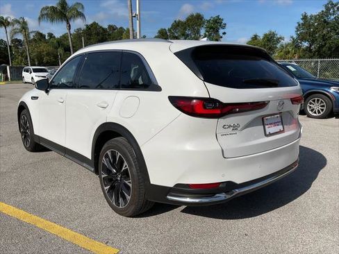 Used 2024 MAZDA CX-90 Plug-In Hybrid w/ Premium Pkg AWD/4WD image 4