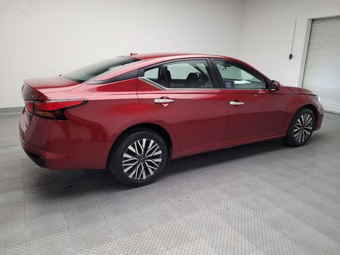 Used 2023 Nissan Altima 2.5 SV image 10