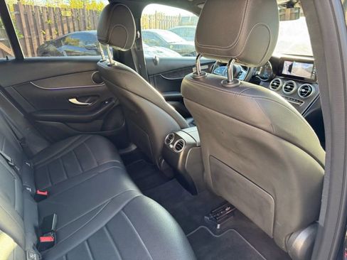 Used 2022 Mercedes-Benz GLC 300 4MATIC image 25