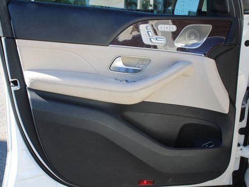 Certified 2022 Mercedes-Benz GLS 450 4MATIC image 10