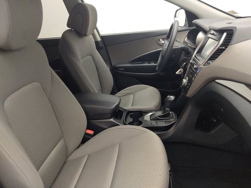 Used 2018 Hyundai Santa Fe SE w/ Cargo Package FWD image 21