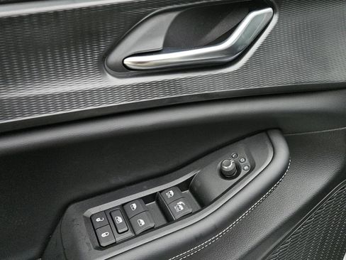 New 2025 Jeep Grand Cherokee L Altitude image 21