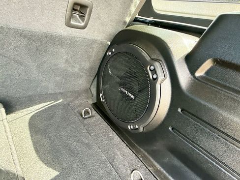 Used 2022 Jeep Wrangler Unlimited Sahara w/ Cold Weather Group image 31