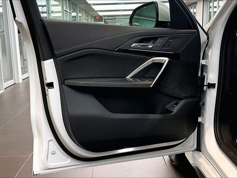 Used 2025 BMW X1 xDrive28i image 42