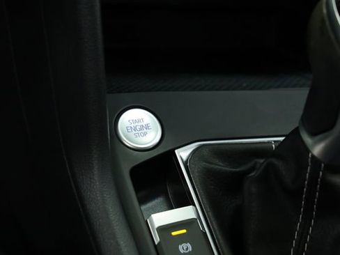 Used 2022 Volkswagen Taos SE image 21