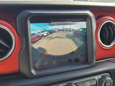 Used 2020 Jeep Wrangler Unlimited Rubicon image 25