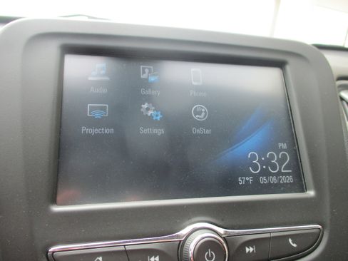 Used 2018 Chevrolet Malibu LS FWD image 17