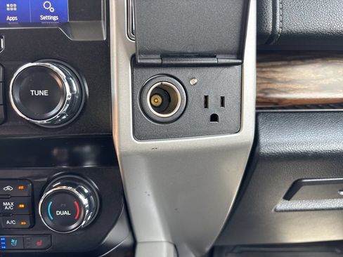 Used 2020 Ford F150 Lariat AWD/4WD image 32