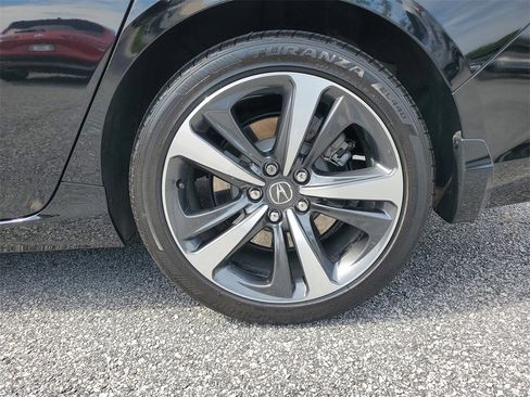 Certified 2025 Acura TLX w/ Technology Package image 9