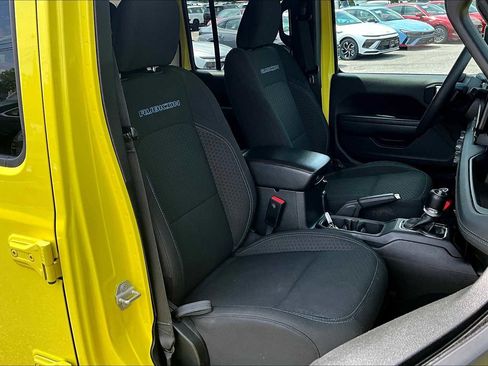 Used 2024 Jeep Wrangler Unlimited Rubicon 4xe image 8