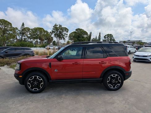 Used 2022 Ford Bronco Sport Outer Banks w/ Tech Package AWD/4WD image 5
