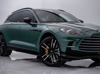 Used 2025 Aston Martin DBX 707 video 2