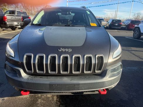 Used 2016 Jeep Cherokee Trailhawk w/ Comfort/Convenience Group image 8