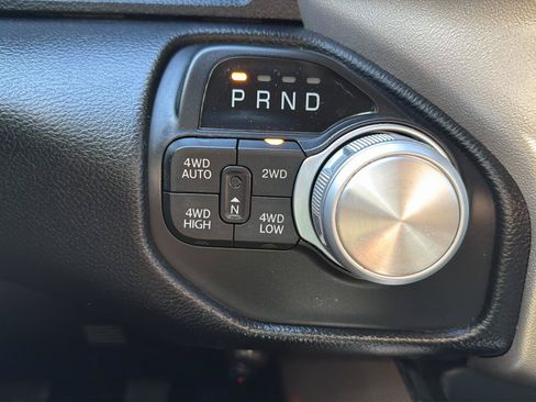 Used 2020 RAM 1500 Laramie AWD/4WD image 17