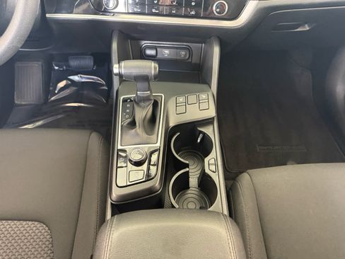 Used 2024 Kia Sportage LX AWD/4WD image 10
