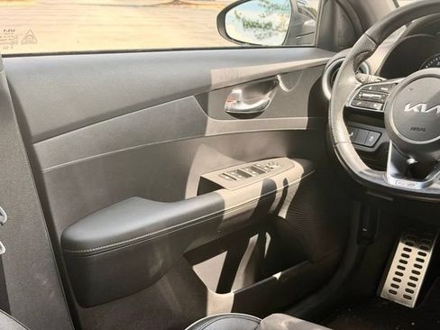 Used 2023 Kia Forte GT-Line w/ GT-Line Technology Package FWD image 21