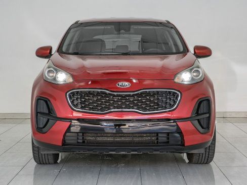 Used 2020 Kia Sportage LX image 3