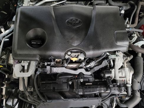 Used 2020 Toyota Camry SE image 30