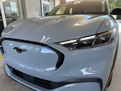 Certified 2024 Ford Mustang Mach-E Premium image 2