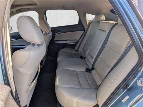 Used 2015 Honda Crosstour EX-L image 18