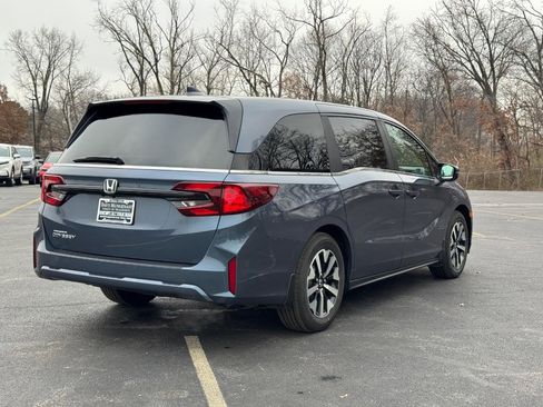 Certified 2026 Honda Odyssey EX-L image 3