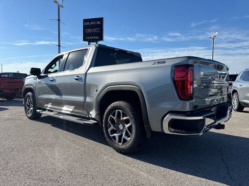Used 2023 GMC Sierra 1500 SLT w/ SLT Premium Package AWD/4WD image 4