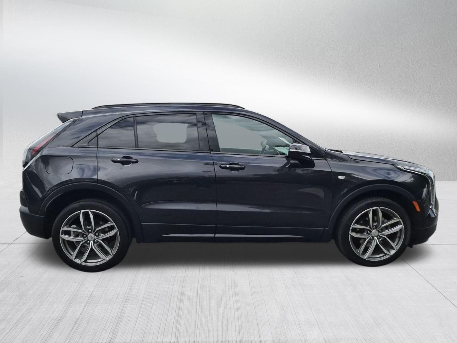 Used 2023 Cadillac XT4 Sport AWD/4WD image 6