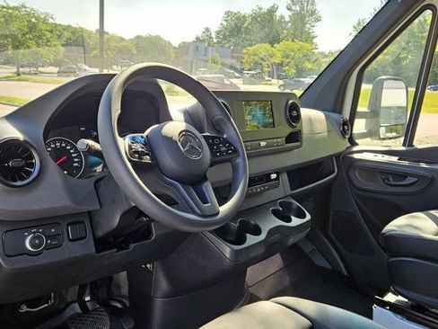 New 2024 Mercedes-Benz Sprinter 3500 image 16