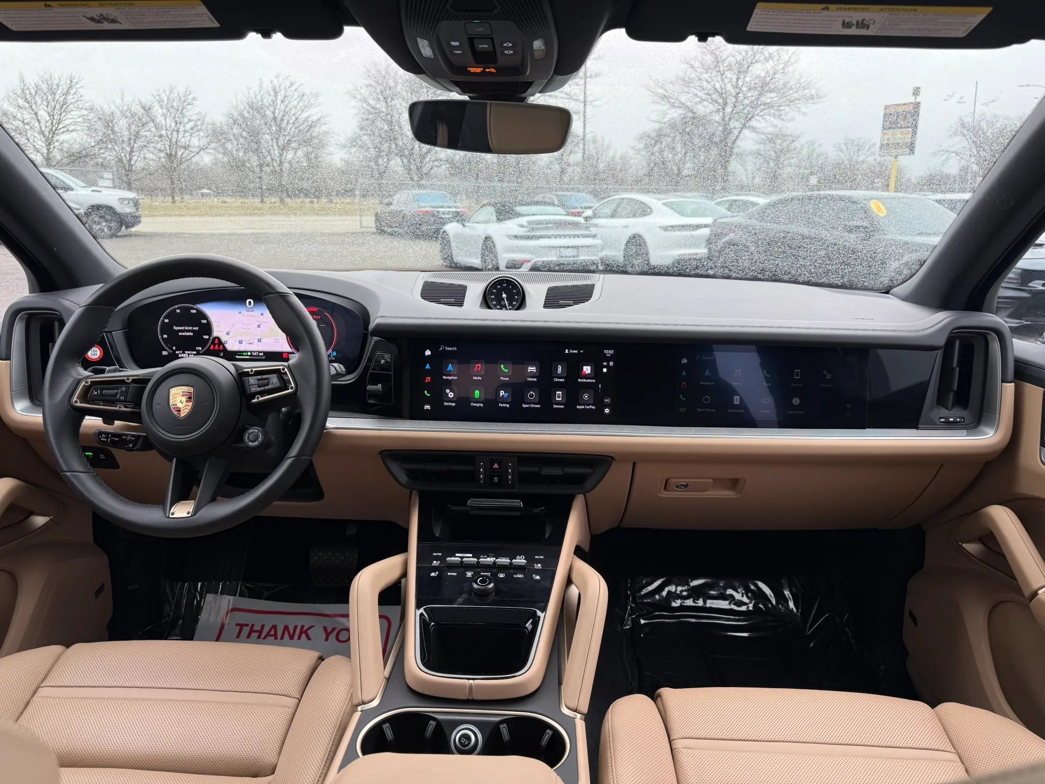Used 2025 Porsche Cayenne E-Hybrid w/ Premium Package Plus AWD/4WD image 39