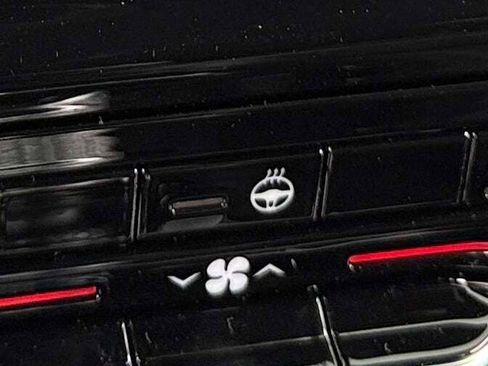 New 2025 Jeep Grand Cherokee L Altitude image 36