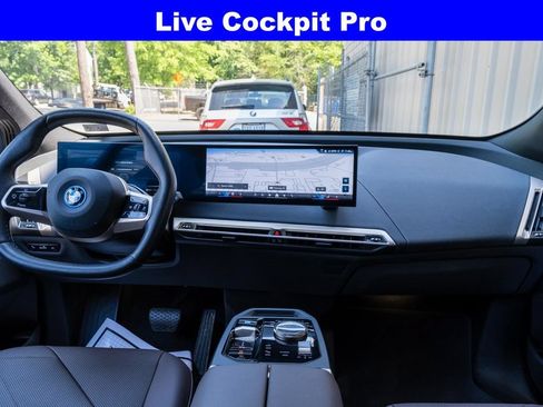 Used 2024 BMW iX xDrive50 w/ Sport Package AWD/4WD image 17