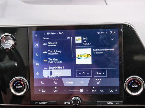 Used 2025 Lexus NX 250 FWD image 17