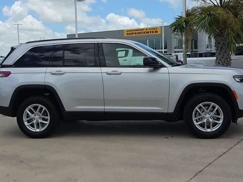 New 2026 Jeep Grand Cherokee Laredo X RWD image 9