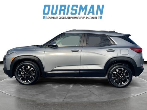 Used 2023 Chevrolet TrailBlazer LT image 3