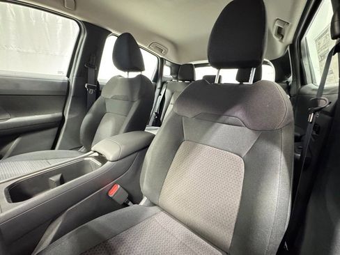 Certified 2025 Nissan Kicks S image 18