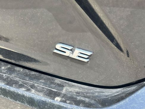 Used 2025 Toyota Camry SE FWD image 10