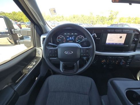 Used 2024 Ford F250 XL w/ STX Appearance Package image 28