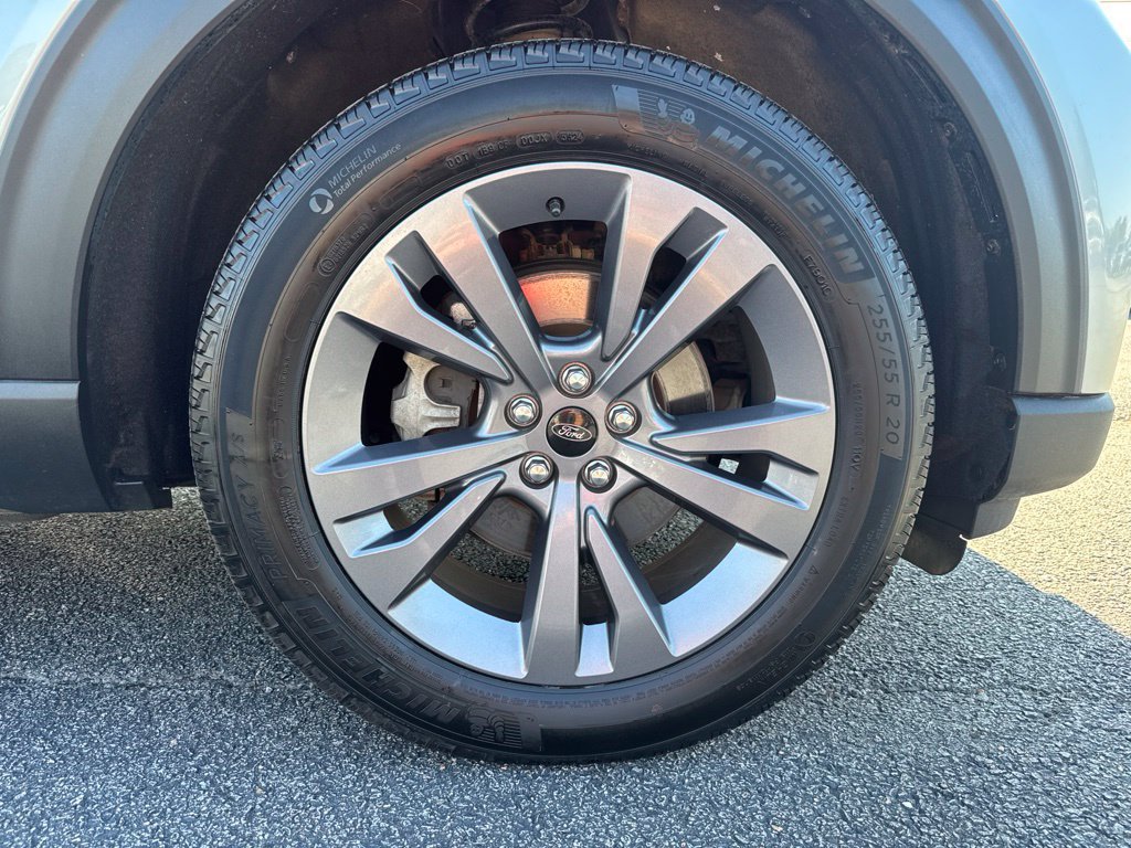 Used 2025 Ford Explorer Active w/ Active Comfort Package AWD/4WD image 35