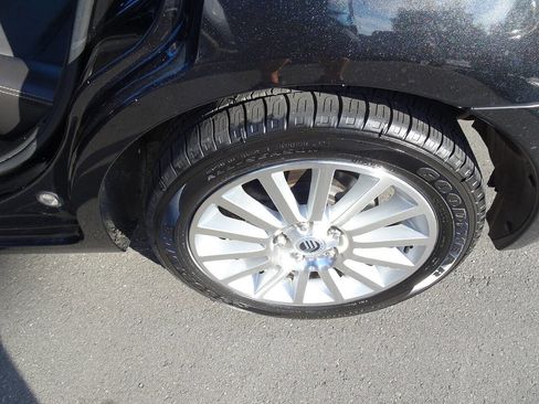 Used 2009 Mercury Milan Premier image 9