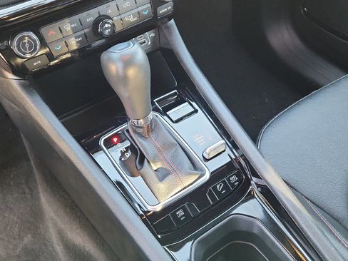 Used 2024 Jeep Compass Trailhawk image 24