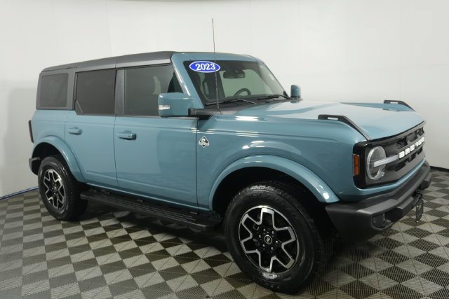 Certified 2023 Ford Bronco Outer Banks AWD/4WD image 1