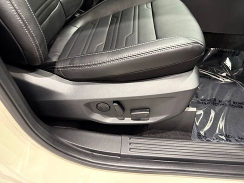 New 2025 Ford Ranger Lariat w/ FX4 Off-Road Package image 21