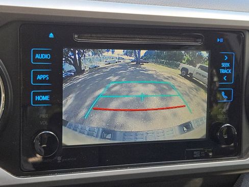 Used 2016 Toyota Tacoma SR5 image 15