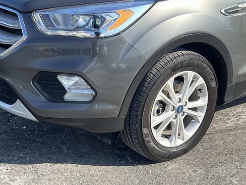 Certified 2019 Ford Escape SEL image 9
