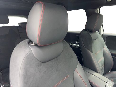 Used 2024 Mercedes-Benz EQB 250+ image 43