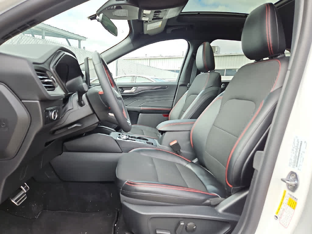 Used 2024 Ford Escape ST-Line Select w/ Tech Pack #2 AWD/4WD image 12