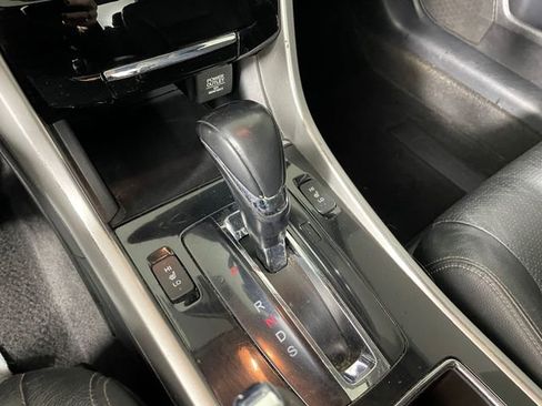 Used 2017 Honda Accord EX-L image 9